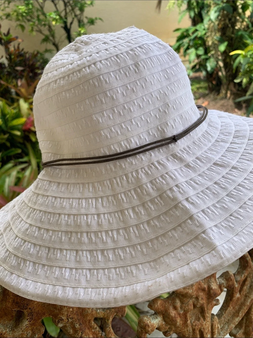 Betmar New York Coconut Ring Safari Beaded White Sun Hat UPF 50+